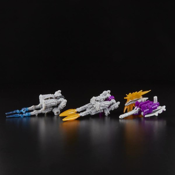 Siege Battlepack Photos Confirm Contents Greenlight Skywarp Battlemasters Firestormers G2 Sideswipe Slamdance  (9 of 9)